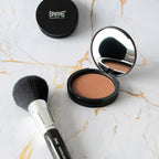 grimas-bronzing-powder-fluweelzachte-zomerlook 2x en blush brush