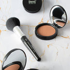 grimas-bronzing-powder-fluweelzachte-zomerlook 3x en blush brush