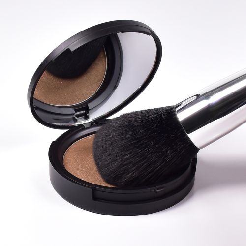 ✨ Grimas Bronzing Powder Shimmer – Golden Glow Bronzer Blush Brush