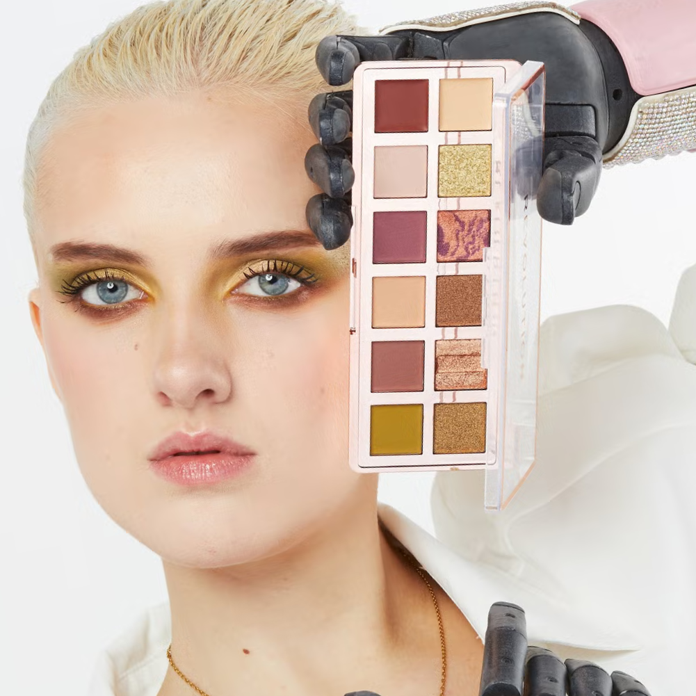 makeup-revolution-icon-eyeshadow-palette