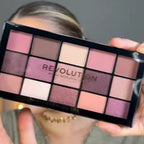 🎨 Makeup Revolution Re-Loaded Eyeshadow Palette – Hoog Gepigmenteerd Oogschaduwpalet - The Spotlight Make-Up