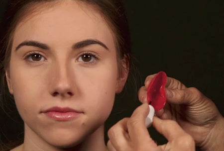 Grimas - Latex - Prosthetics - The Spotlight Make-Up tutorial